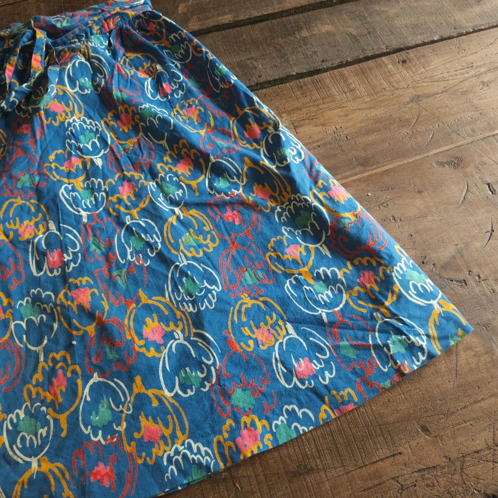 Vintage 1970s Blue Abstract Floral Wrap Skirt A-Line Boho Cotton Midi Skirt - Picture 4 of 13